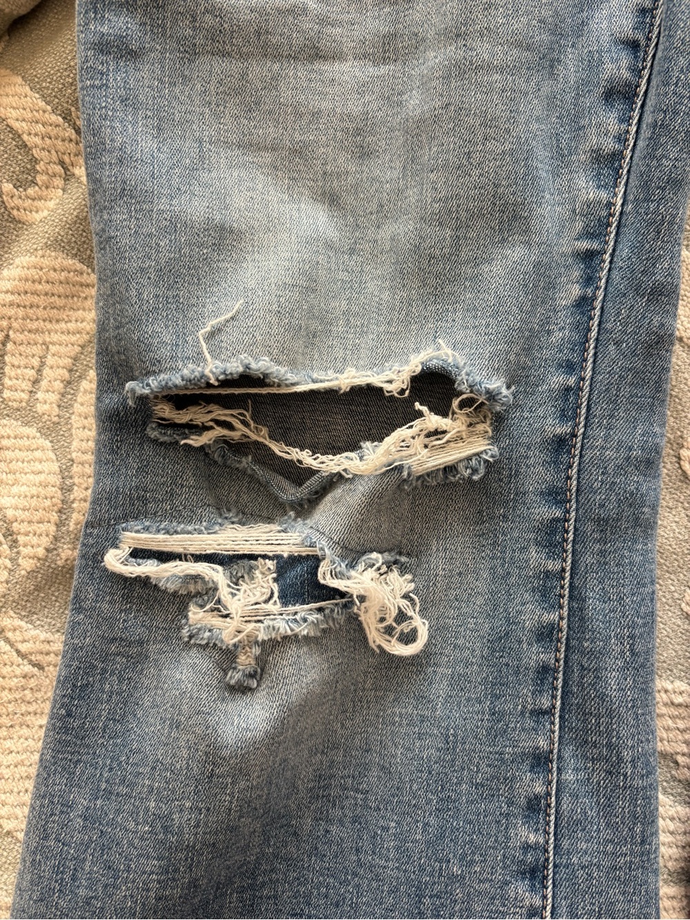 American Eagle Flared Curvy Super High Rise Jeans - Petite Length - Picture 4 of 9